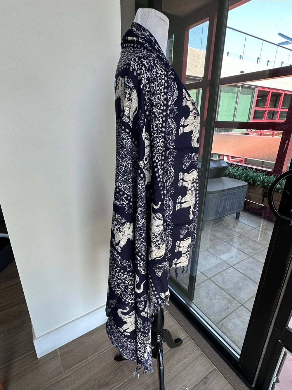 Navy Elephant Print Shawl Scarf - Unknown Brand never worn